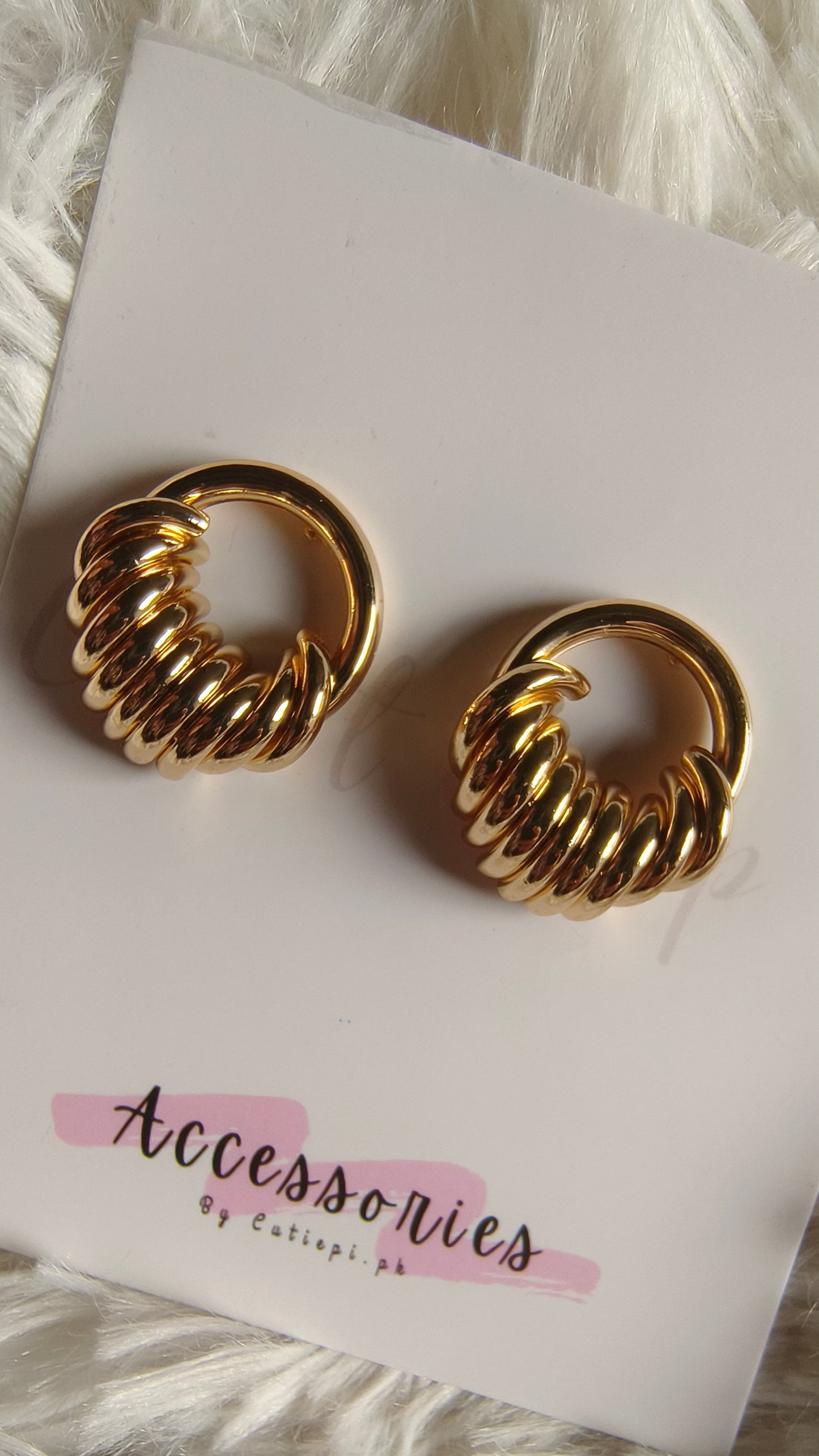 Elegant Multi-Ring Stud Earrings – Timeless Style for Every Occasion