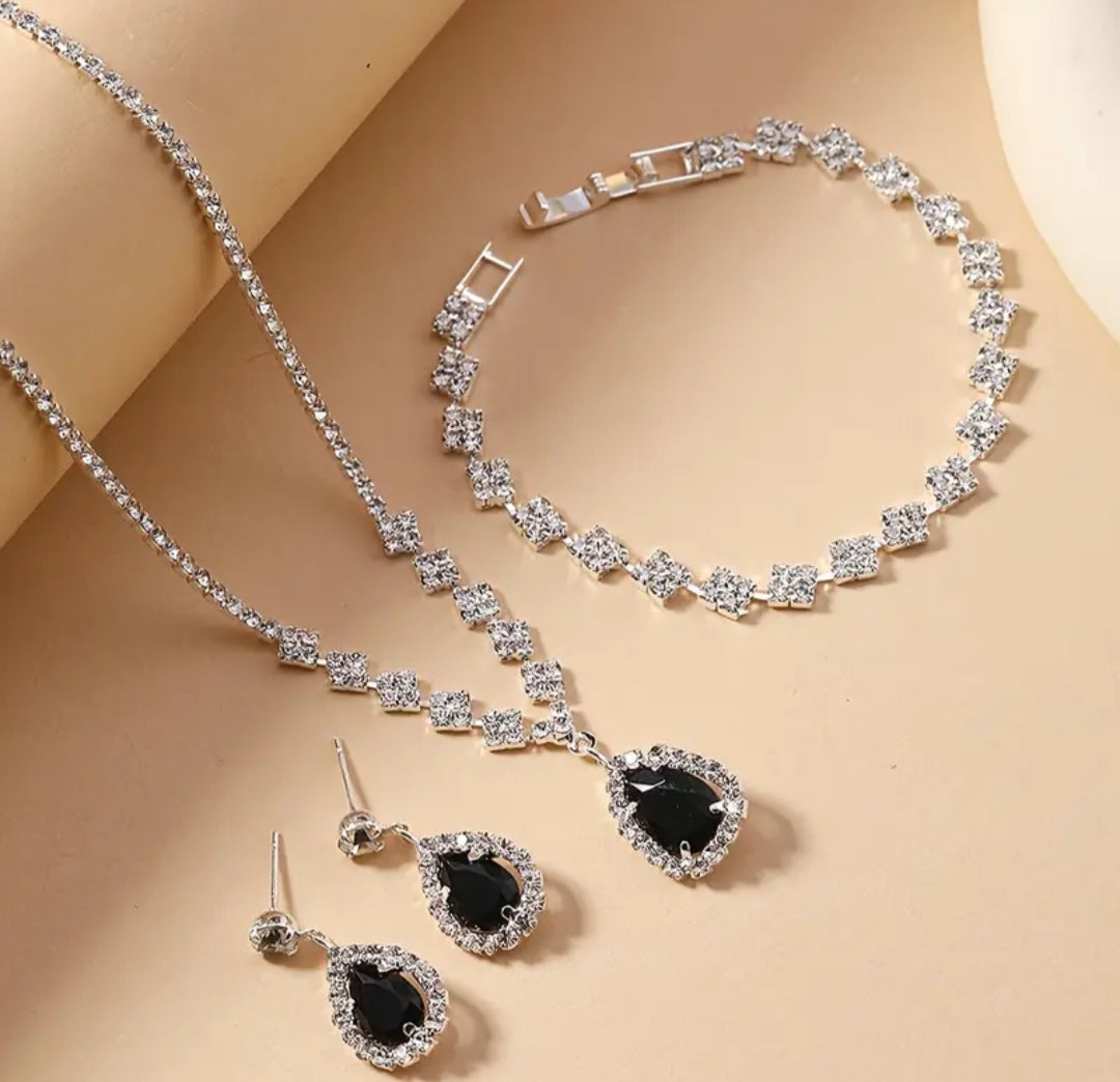 Tear Drop Zircon Set 4pcs- A gift to Remember
