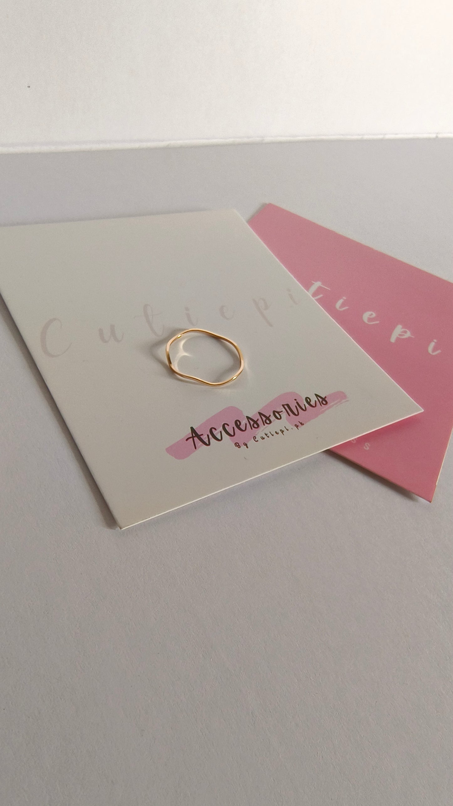 Minimalist Gold-Plated Spiral Ring – Elegant Twist