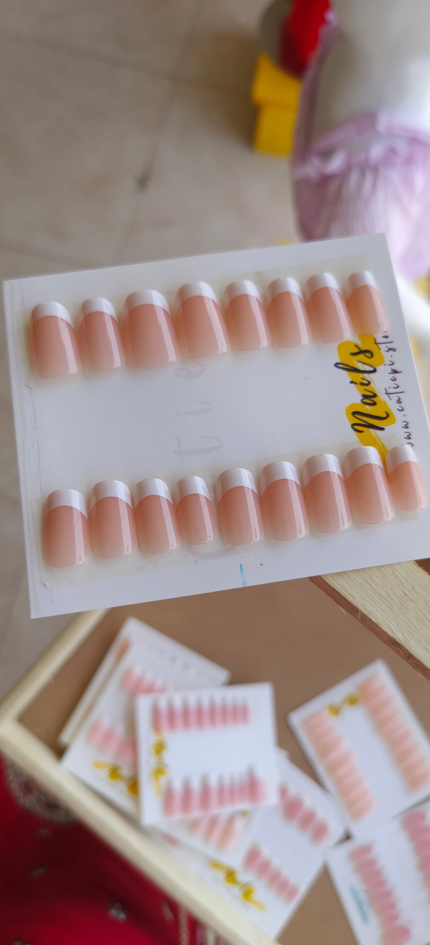 Bold Classic – 24pcs with Application Kit