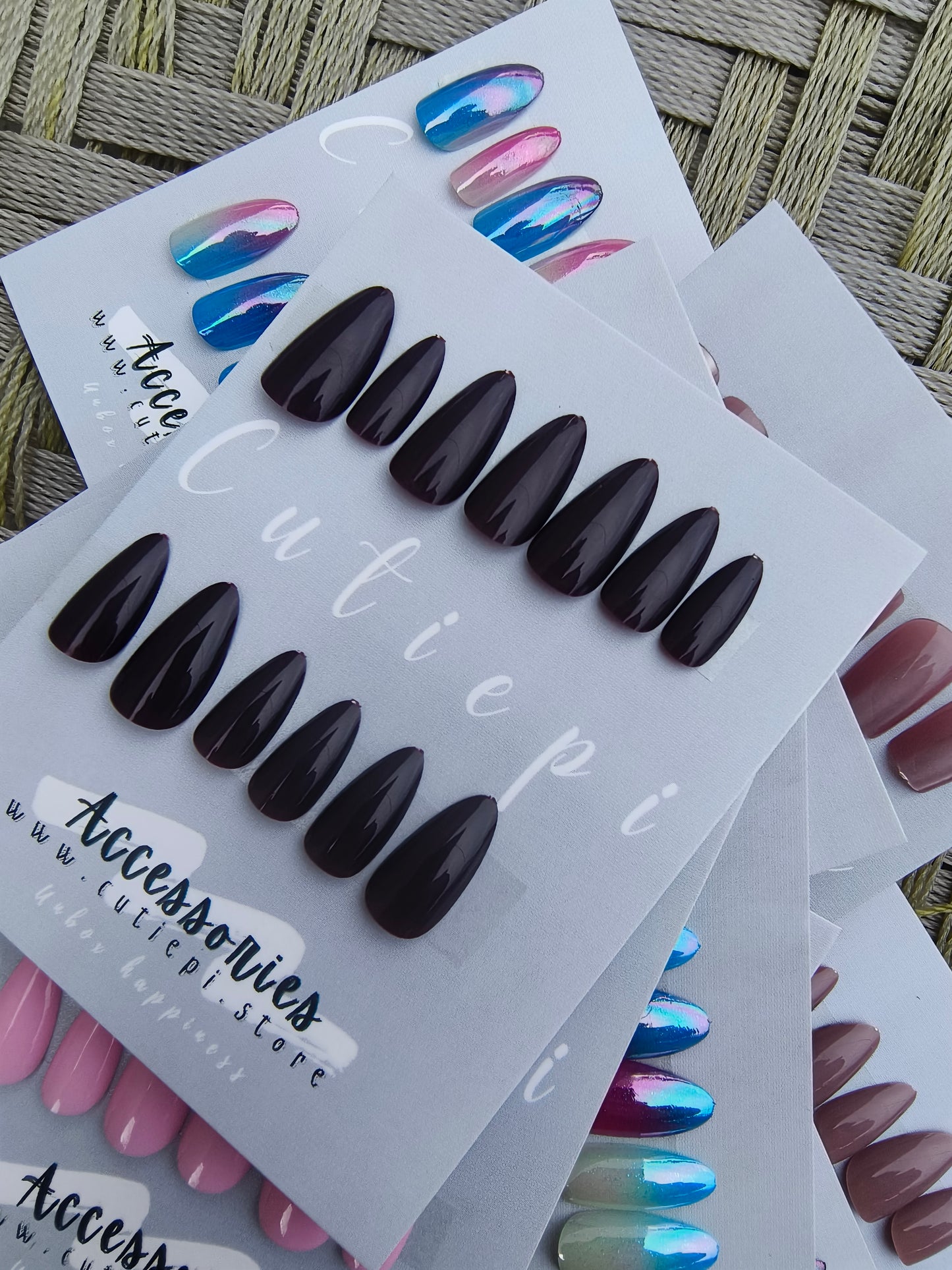 Midnight Amethyst Almond Nails – 24pcs with Kit ✨🖤💜