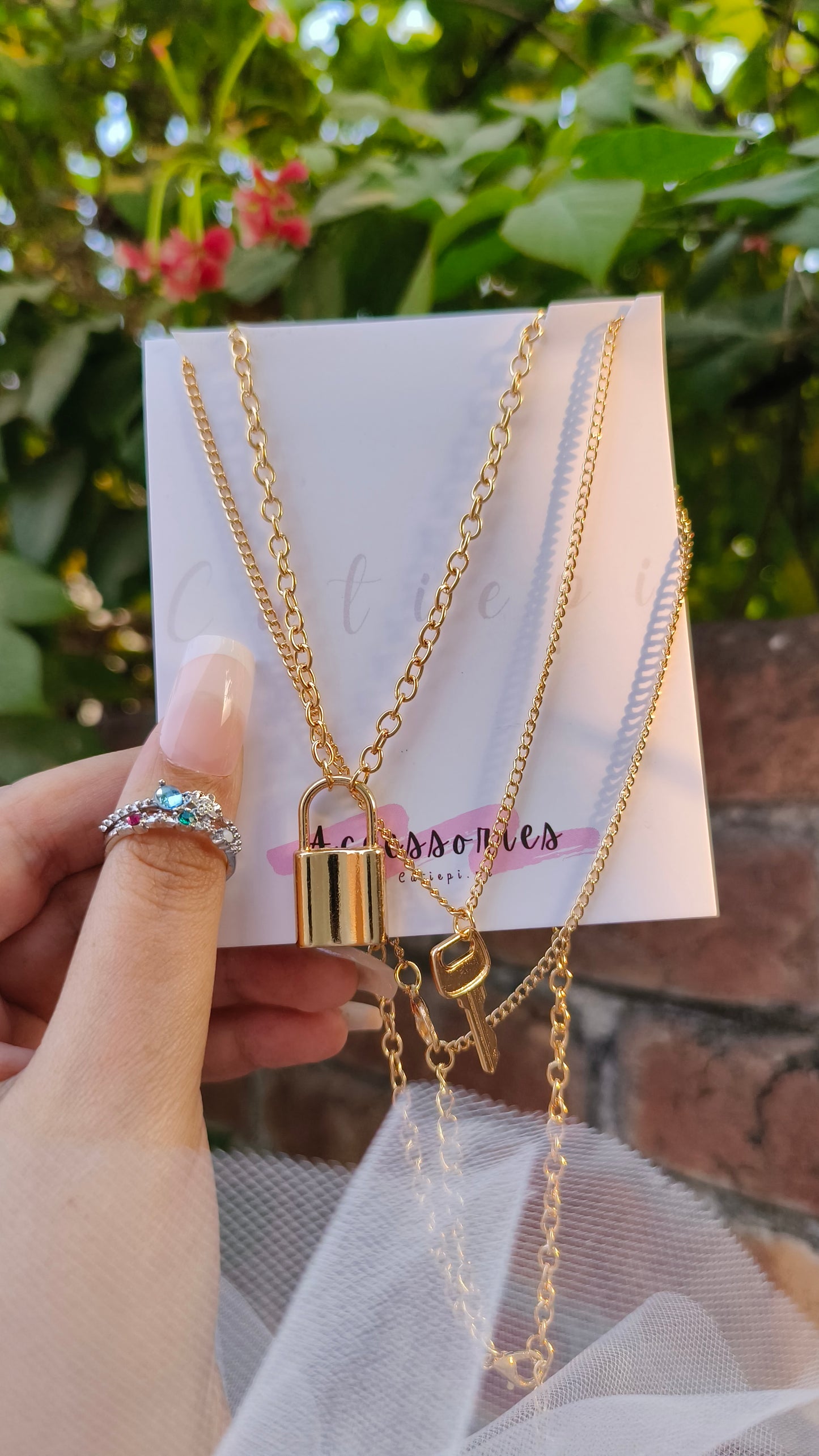 24K Gold-Plated Lock & Key Pendant Necklace – High-Quality Statement Jewelry!