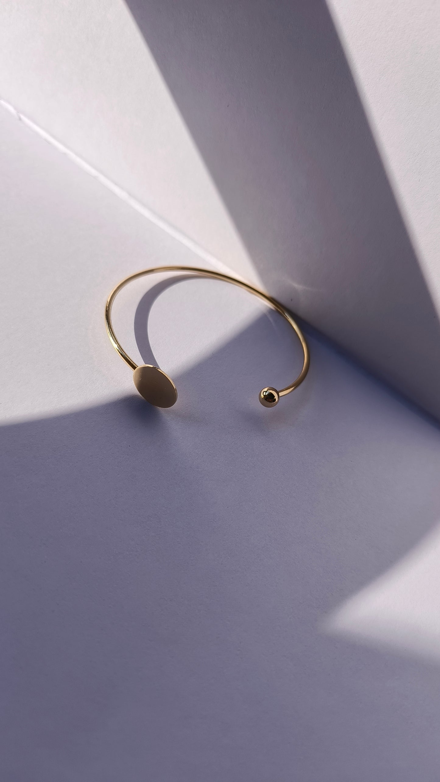 Plain Round Adjustable Gold-Plated Bracelet – Simple & Elegant Jewelry