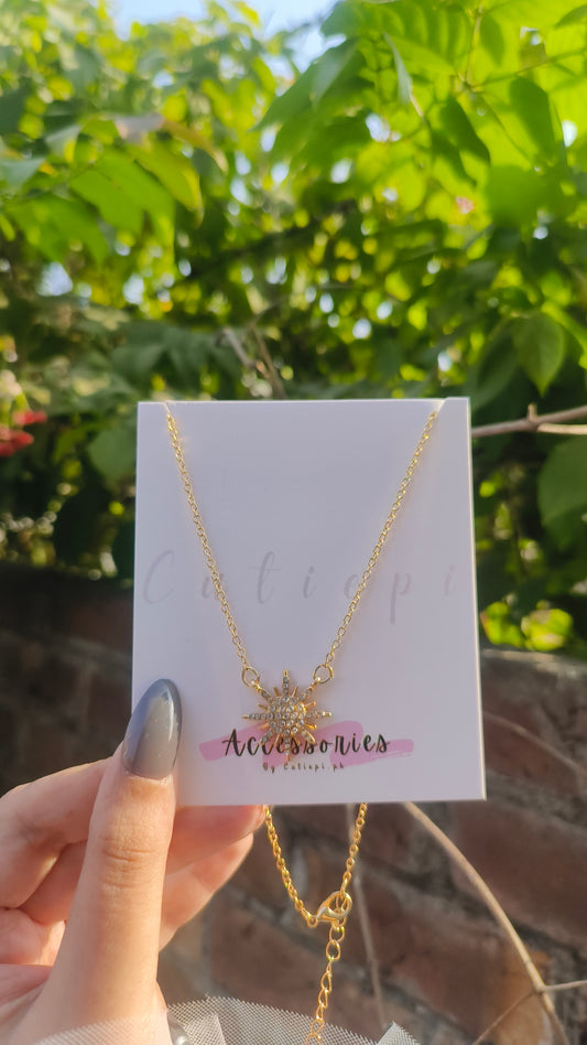 Sun Pendant Necklace – Chic Short Sweater Chain for Daily Wear