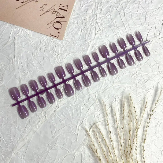 Lavender Blush - 15 pcs cat eye nails with application kit