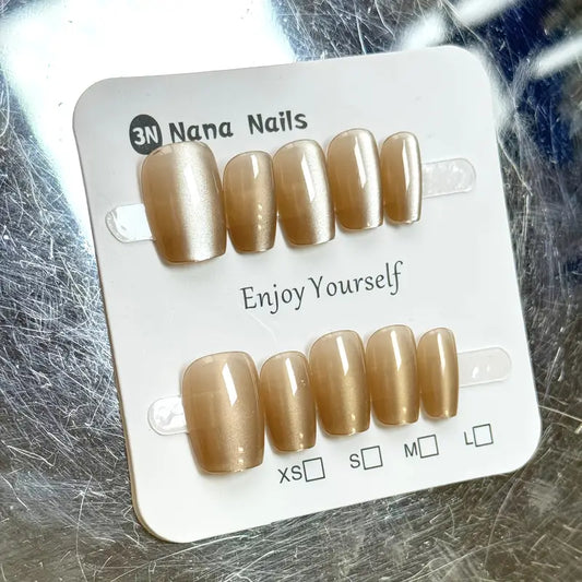 Golden glow- 10pcs cat eye nails with application kit