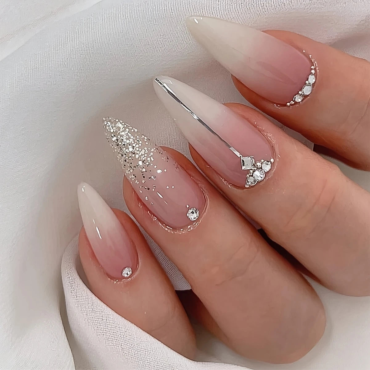 Royal Elegance - 24pcs nail set with Application kit