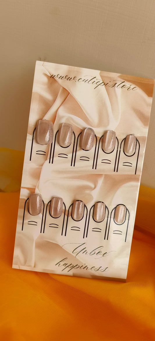 Imperial Gold – 15pcs Square Cat Eye Nail Set with Application Kit