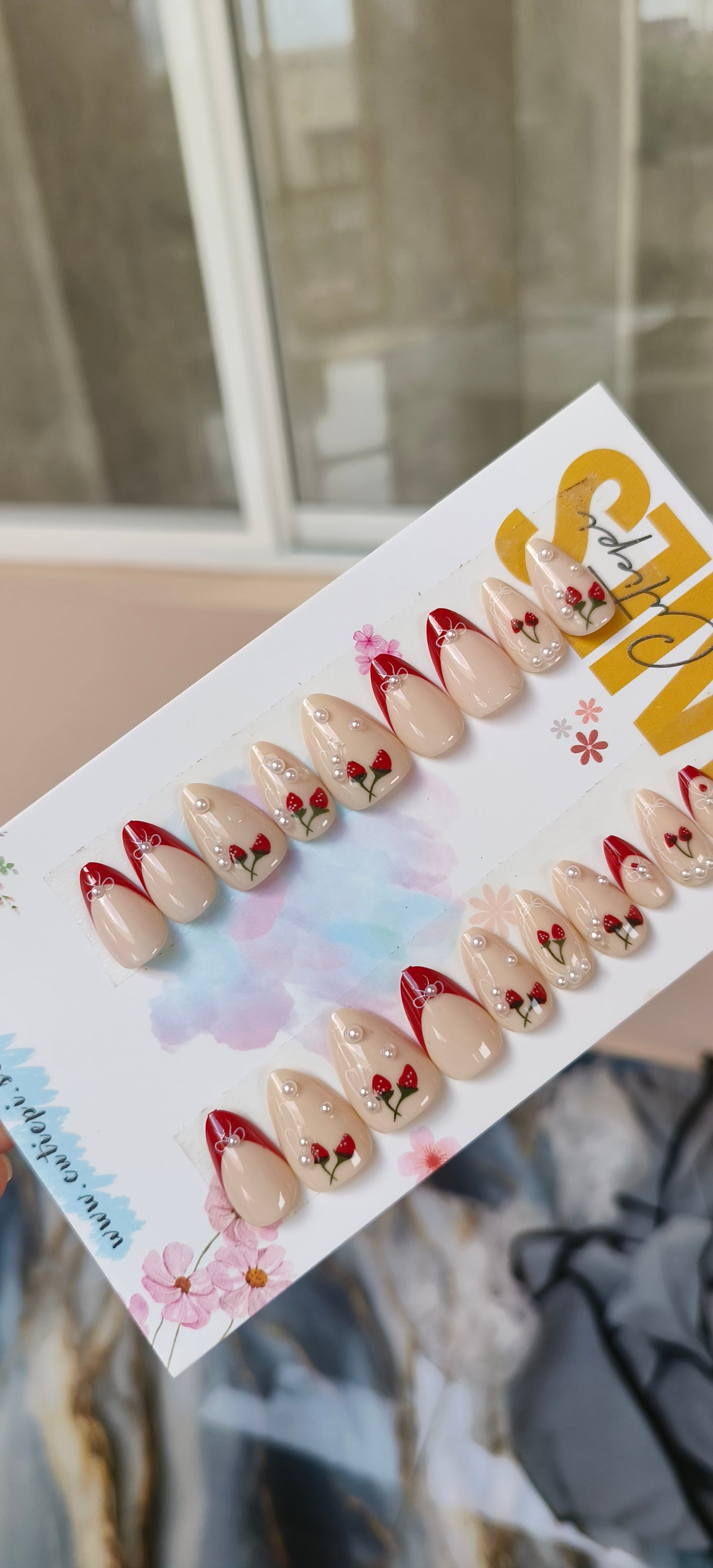 Pearl Beauty – 15pcs cherry Nail Set with Application Kit
