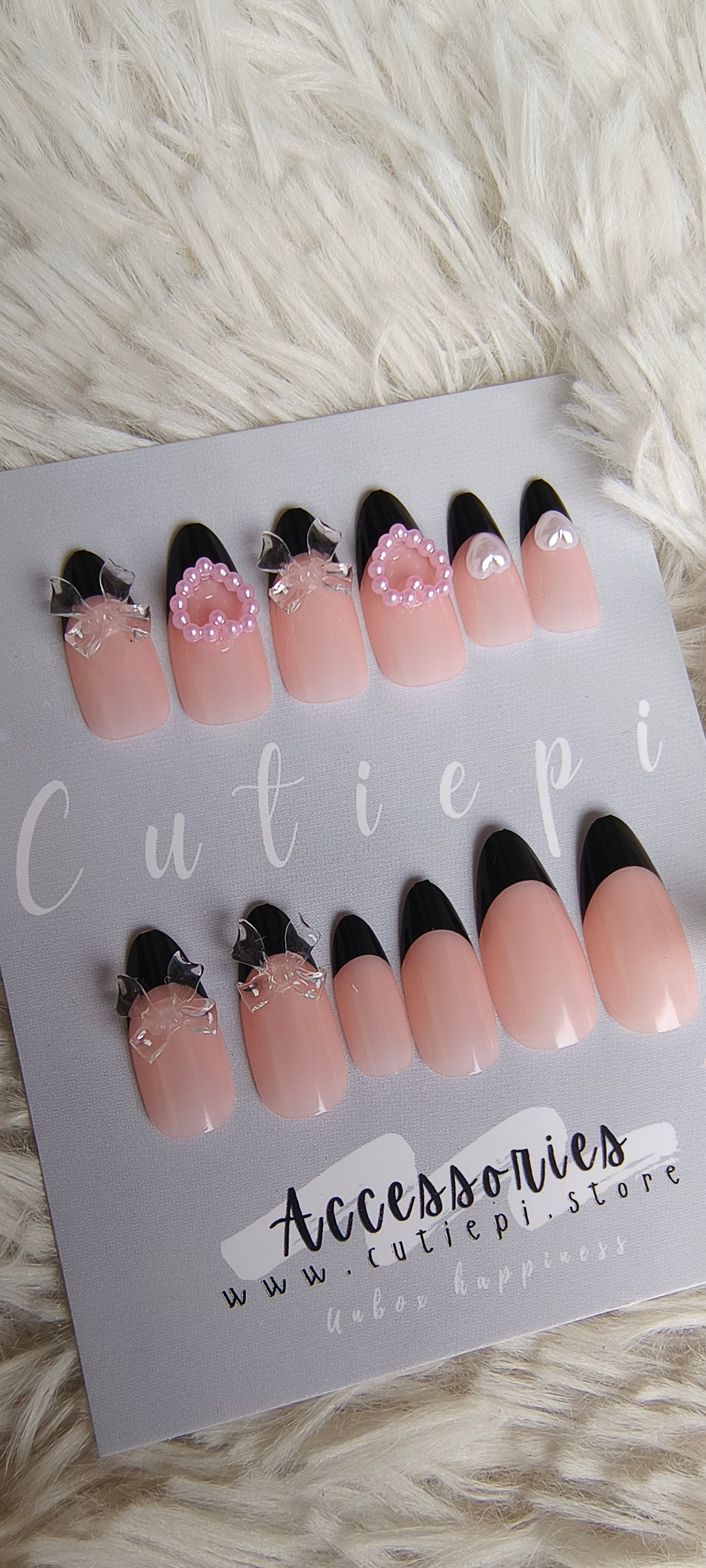 Midnight Elegance – Black French Nails with Heart Pearls (24pcs + Application Kit) ✨🖤💖