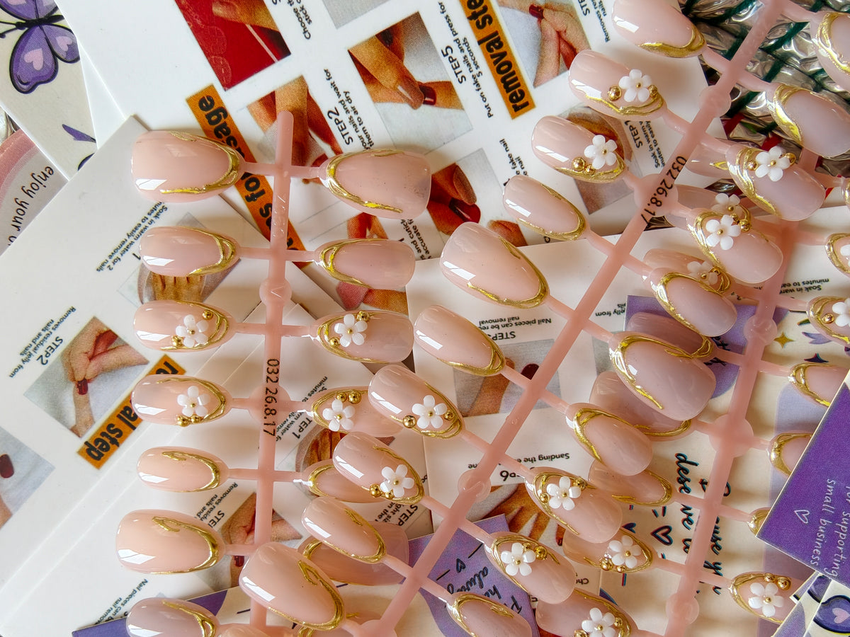 Golden Hour- Premium handmade Nails with Application kit