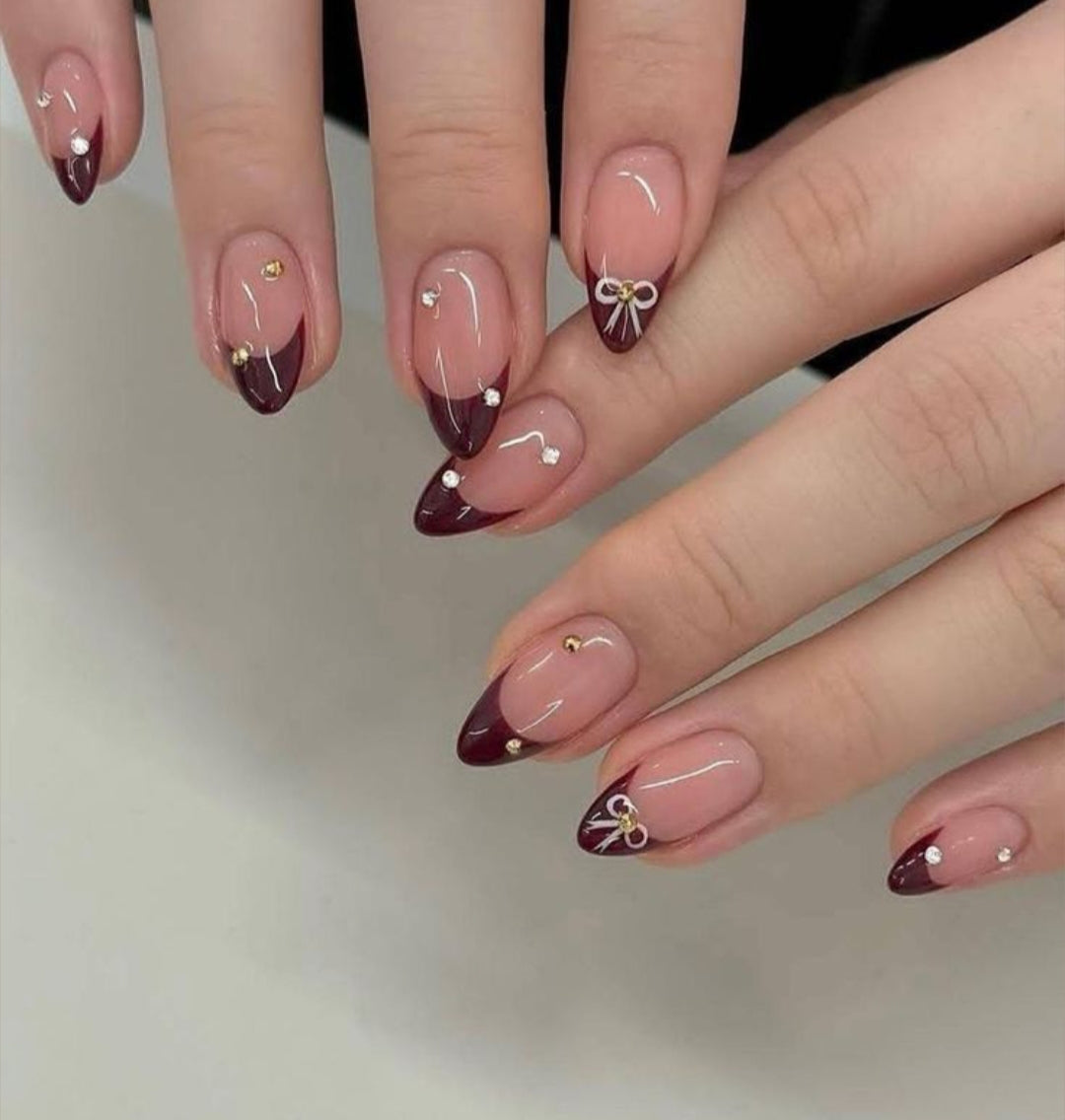 Heart French – 15pcs Red french nails with Application Kit