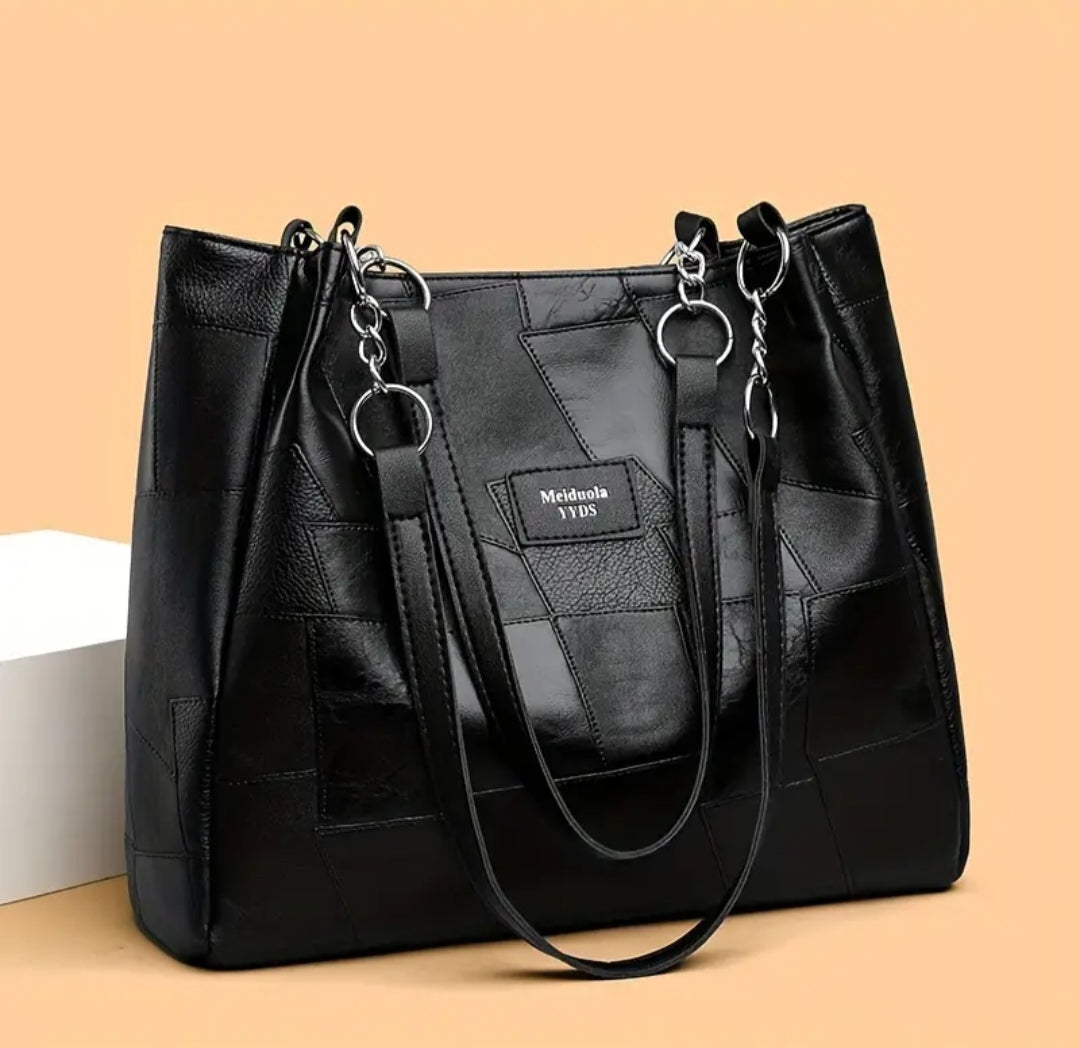 Quilted Luxe Black Tote – Chain Strap Edition (Imported Leather)