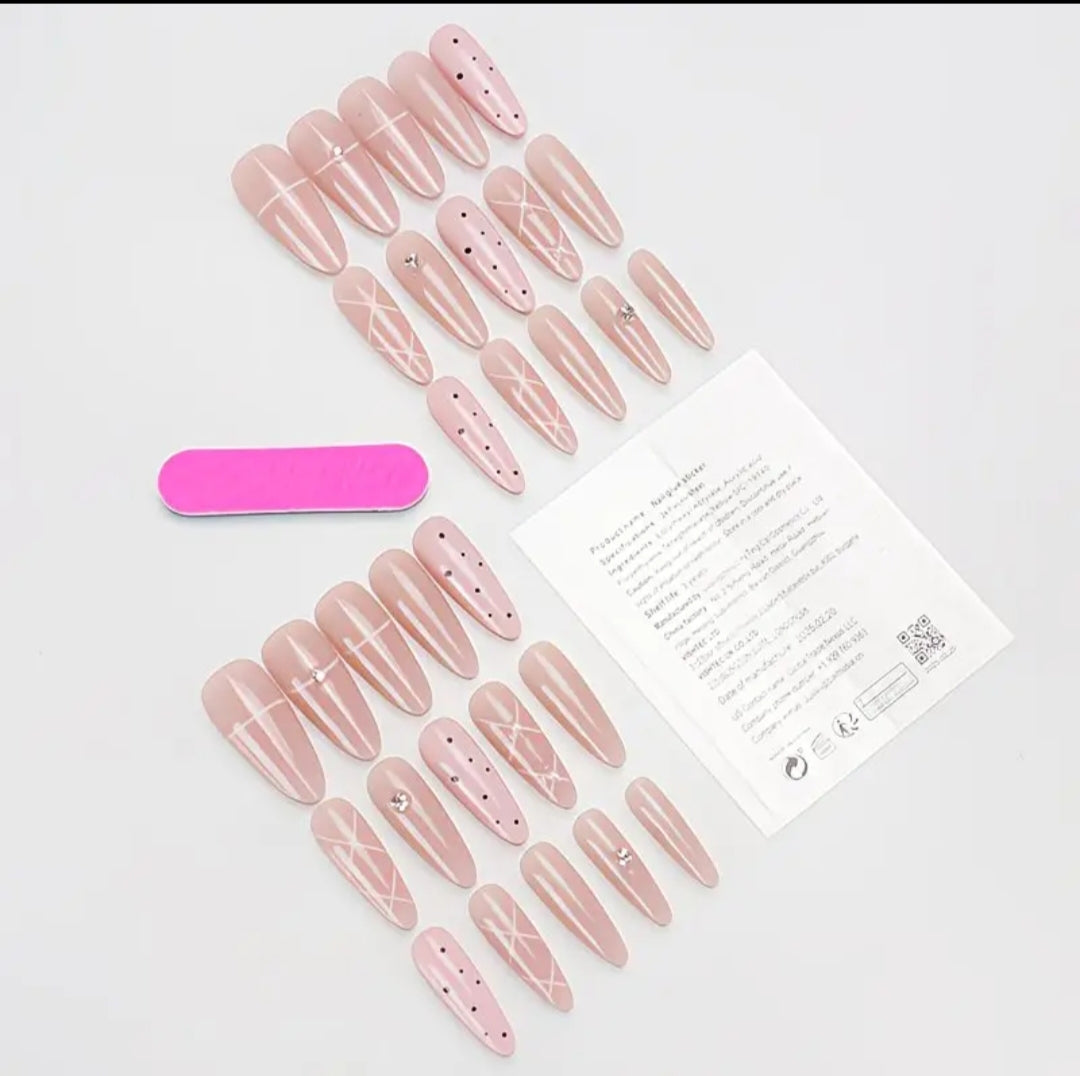 Glam Girl-Long Premium nails with application kit