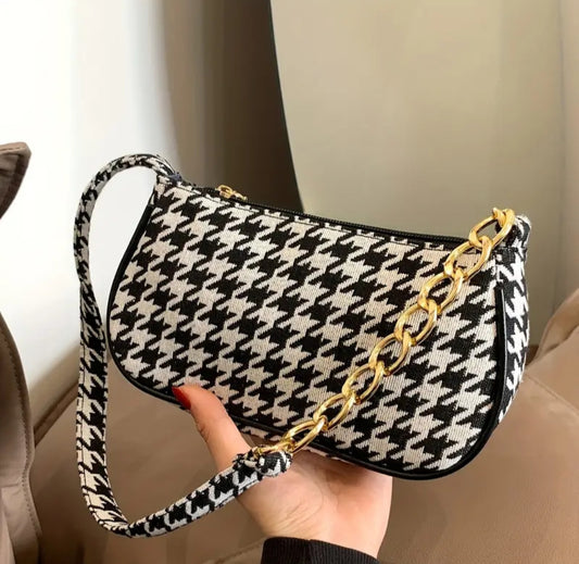 Retro Shoulder Bag- Affordable and Trendy
