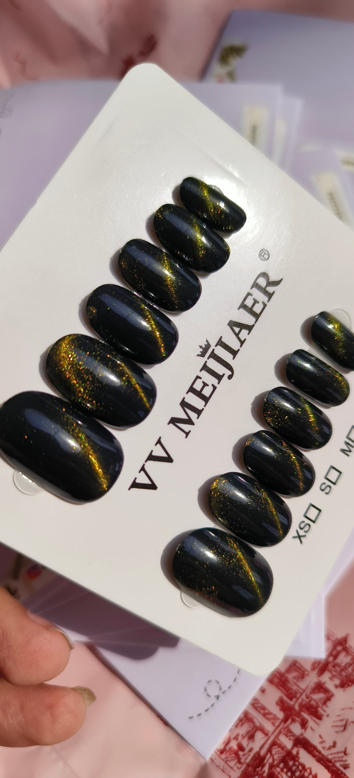 Marble Shine - Premium shiny marble nails- 12 pcs with Application Kit