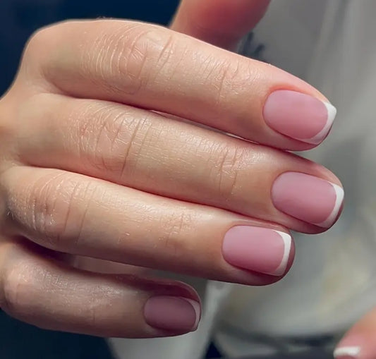 Curve French 15pcs Matte Nails with application kit