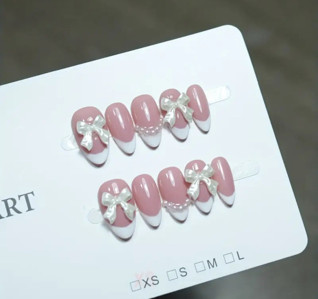 Bow French – 10pcs Stylish Nail Set with Application Kit