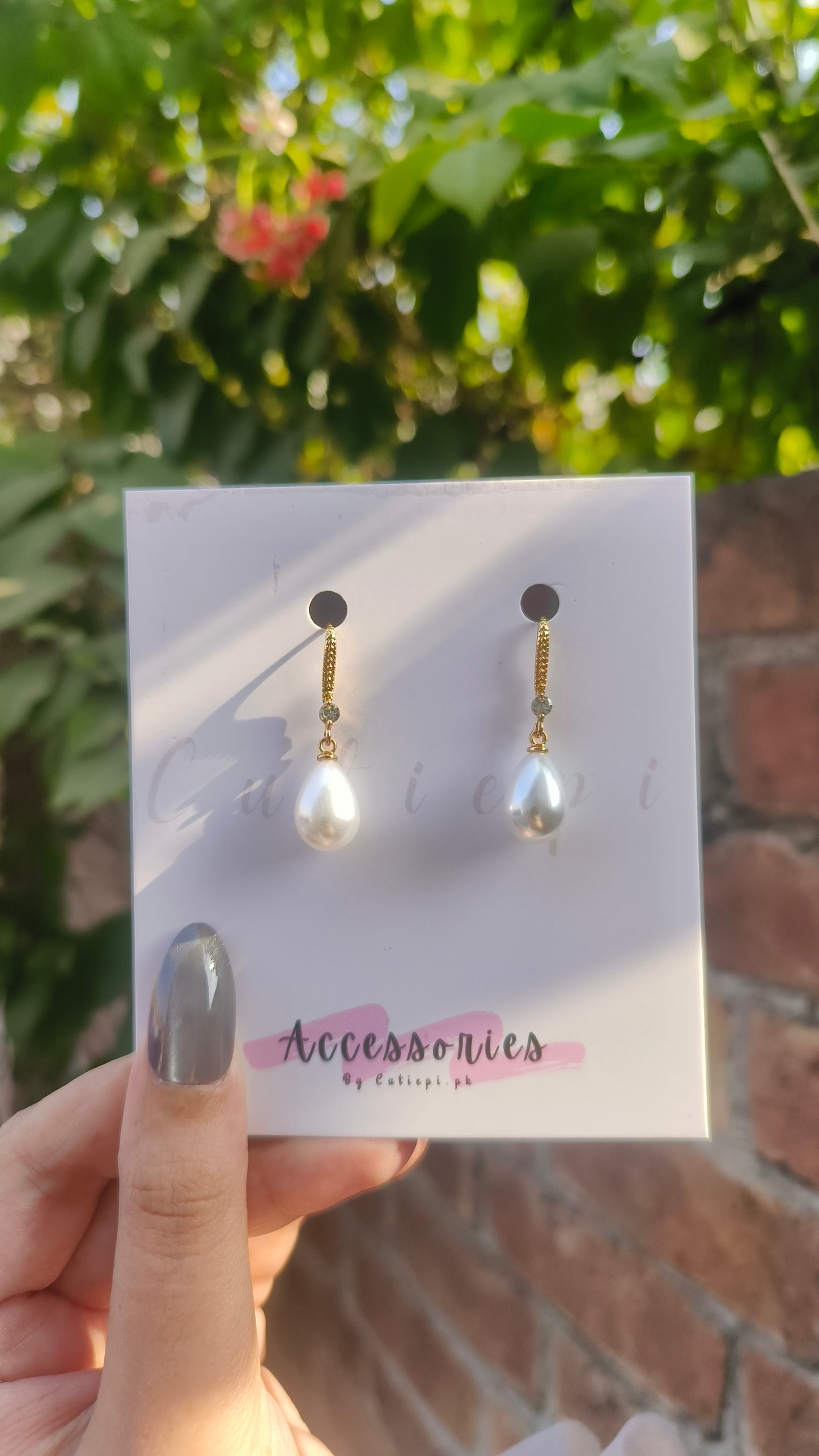 ✨ Exquisite Waterdrop Faux Pearl Dangle Earrings – Vintage Golden Elegance for Women