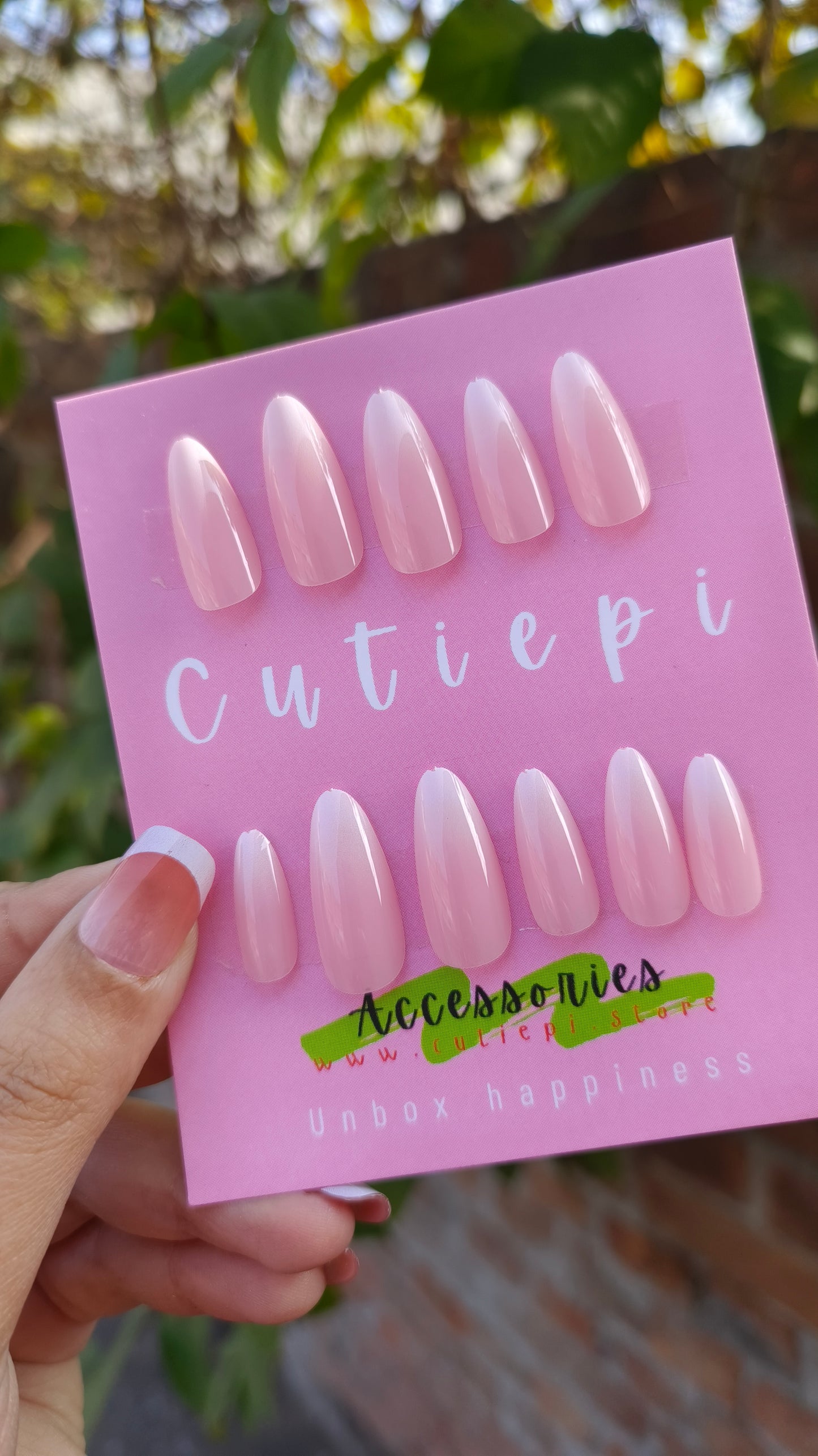 Natural Grace: Pinkish White Ombre Almond Nails (24pcs)" with application kit