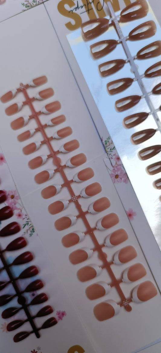Oval French - Matte Natural Looking Nails - 15pcs with Application Kit