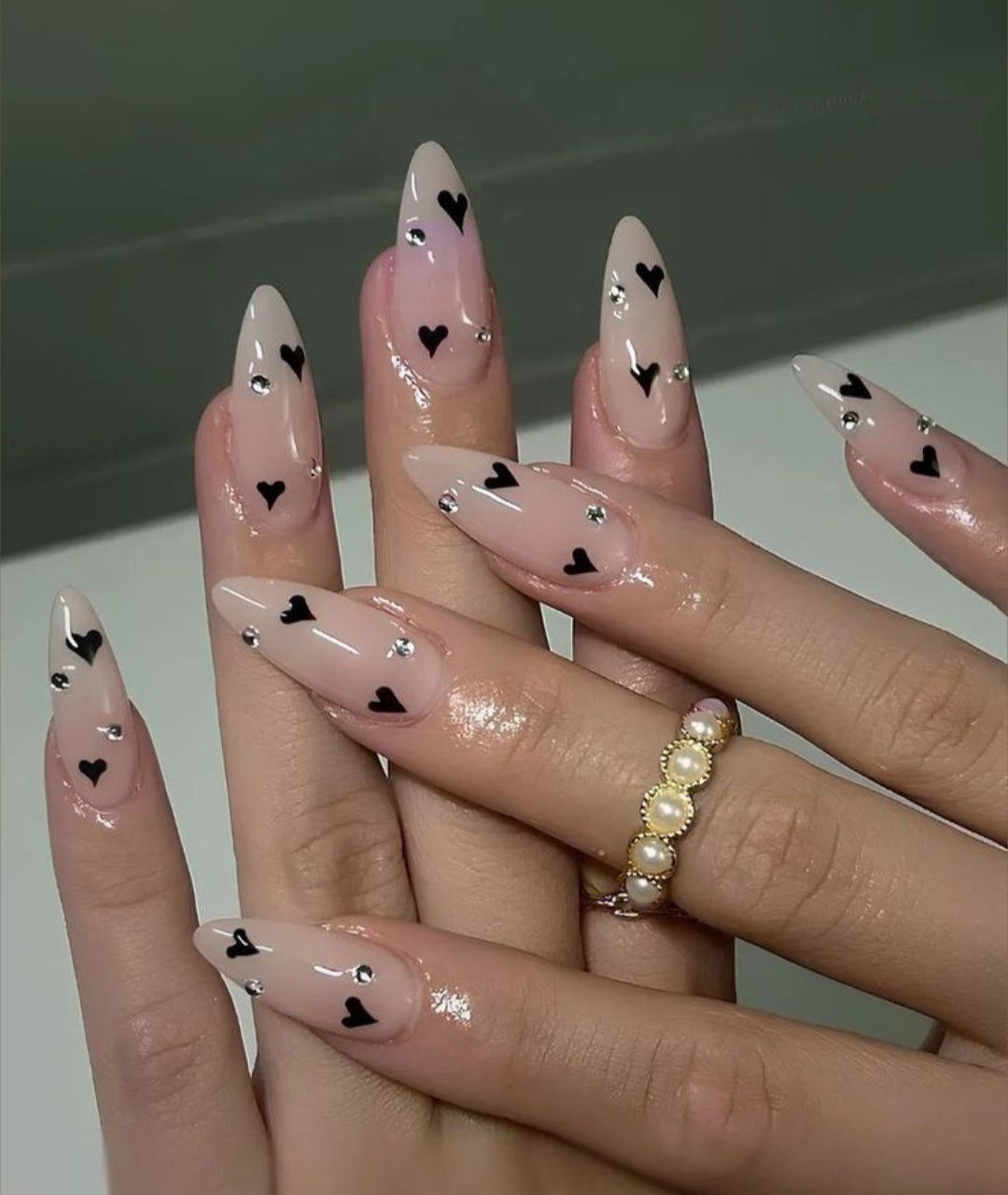 Pretty Hearts Ballet Press-On Nails 💅 12 pcs with Kit✨