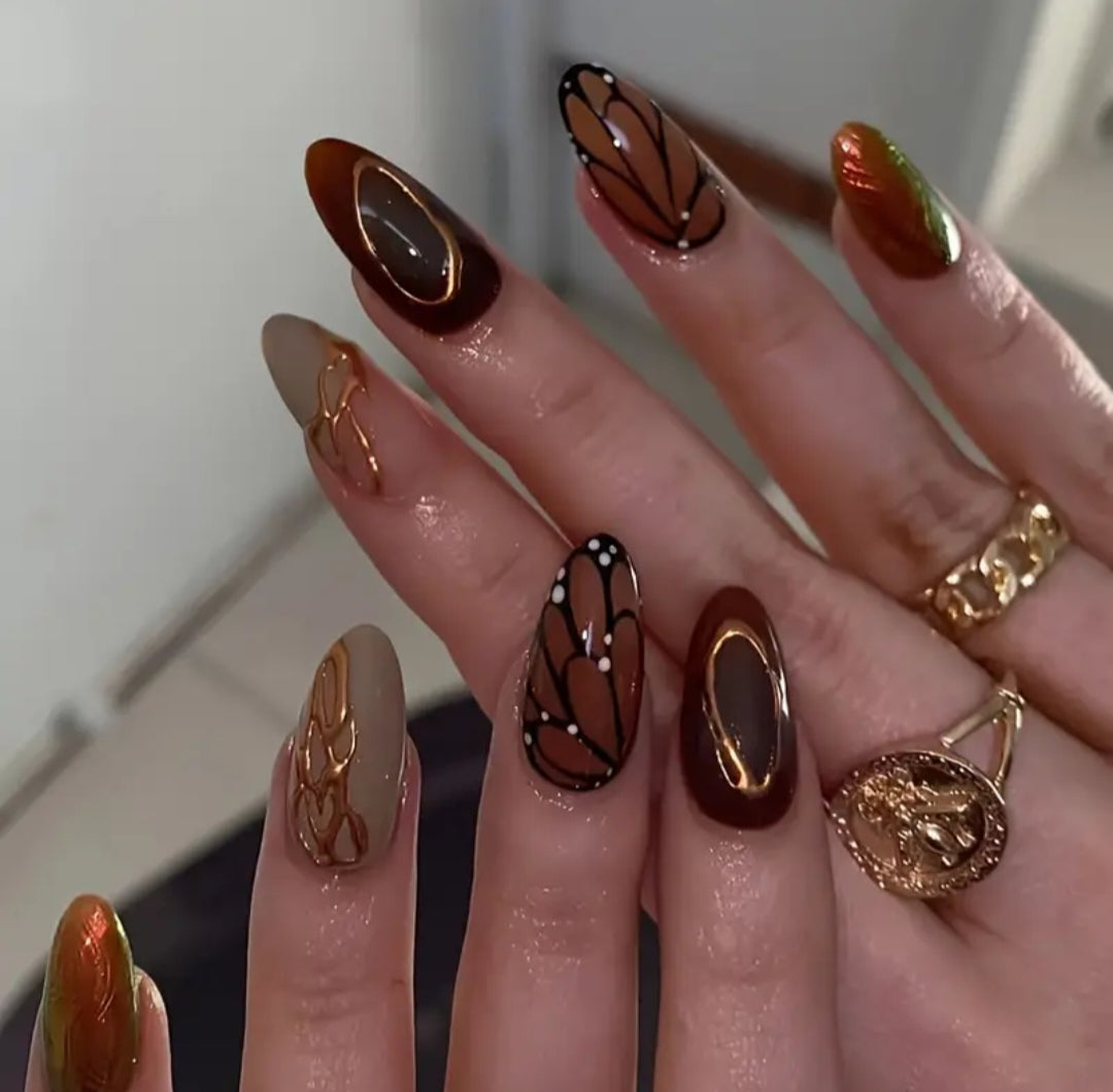 Web Shine-20 pcs Premium Handmade Nails with Application Kit