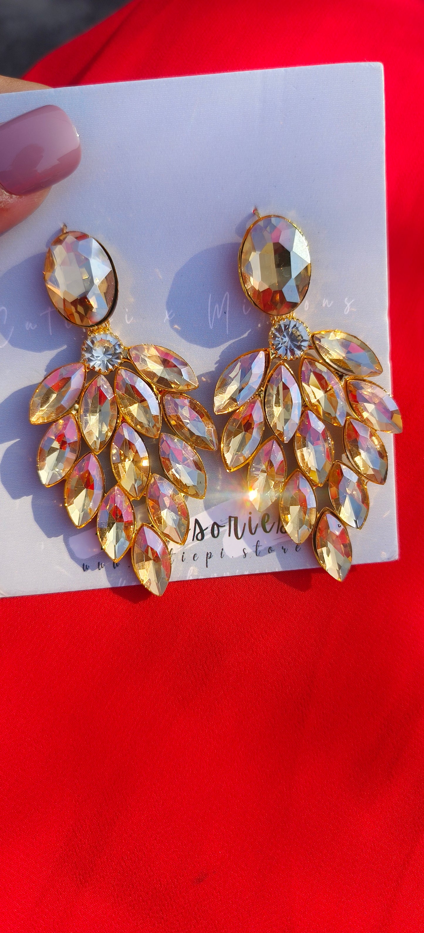 Eternal Leaf Zircon Earrings