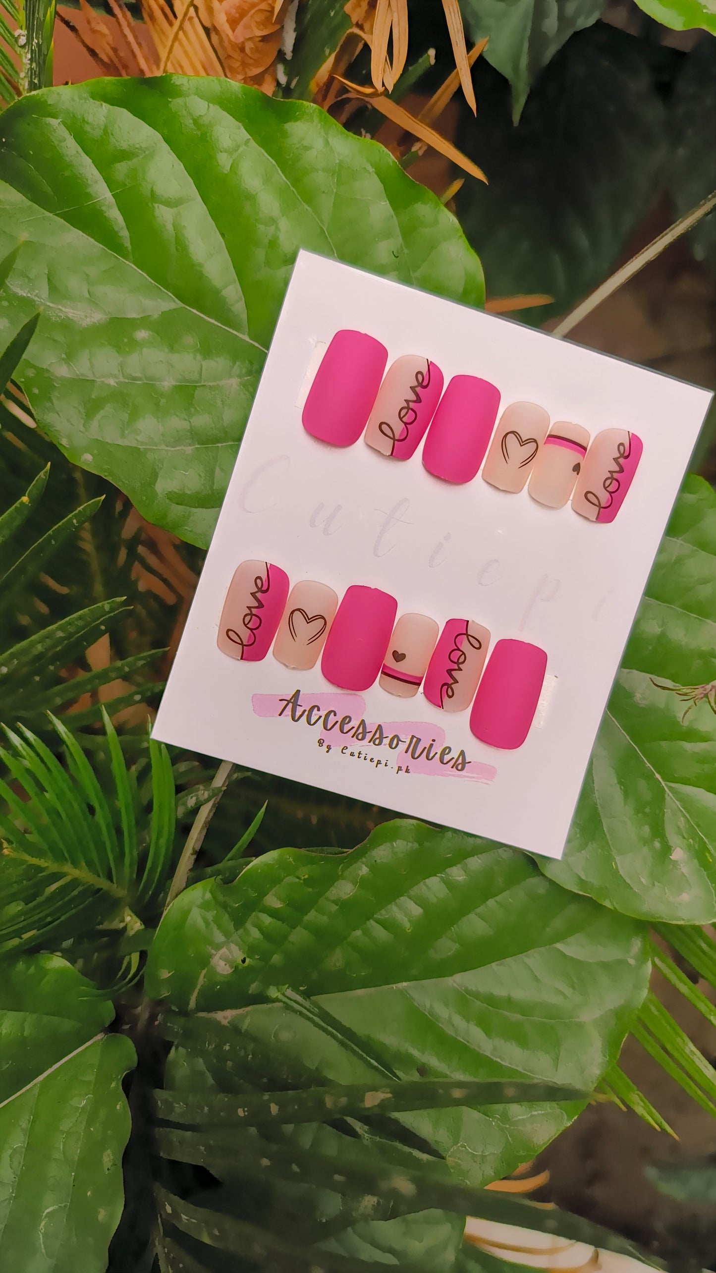 Love Heart-Pink Design Nails – 24PCS Set with Application Kit