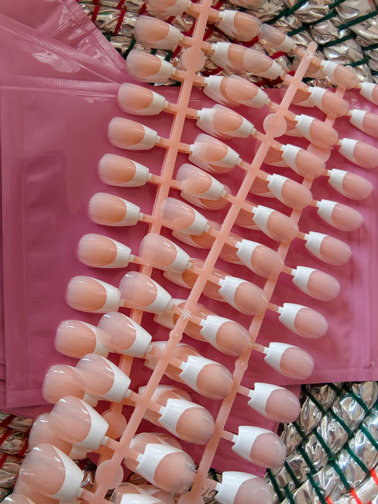 Gel French – 30pcs Premium  Square nails with Application Kit