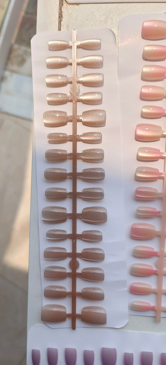 Mocha Gleam – 15pcs Cat Eye Nail Set with Application Kit