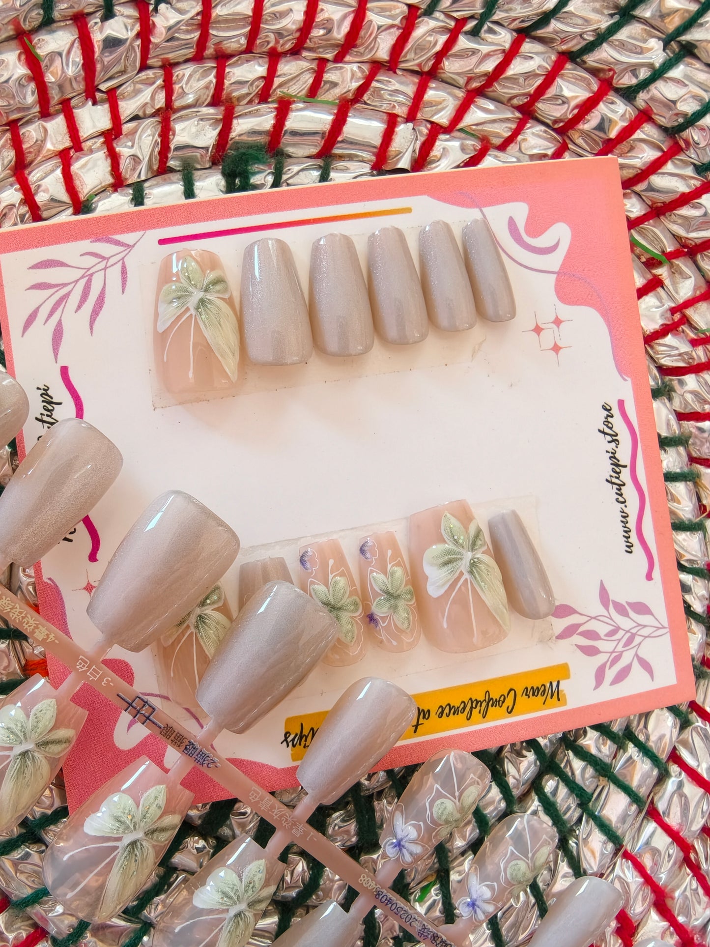 Emerald Beauty - Premium 3d Handmade Nails with Application kit