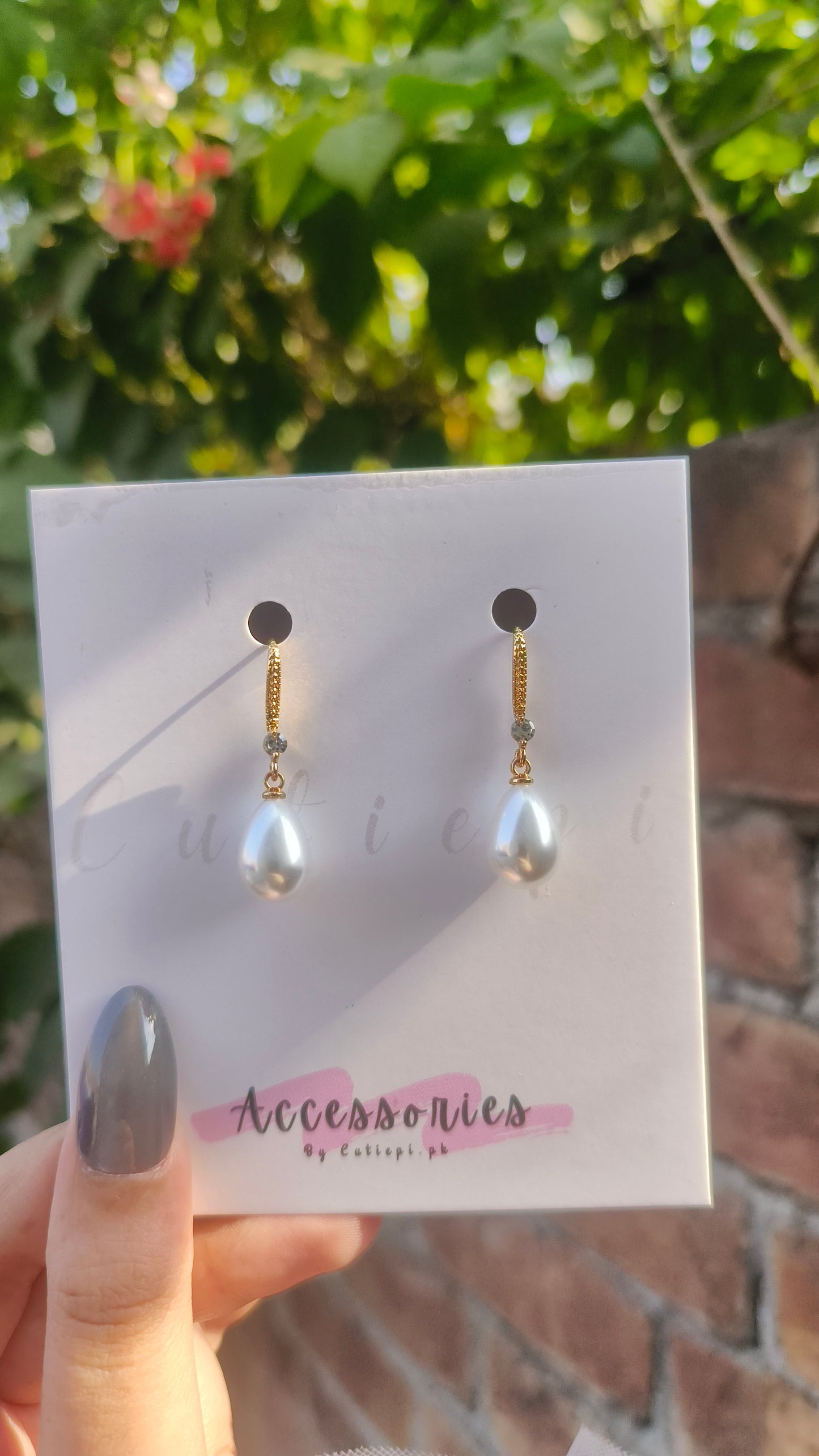 ✨ Exquisite Waterdrop Faux Pearl Dangle Earrings – Vintage Golden Elegance for Women