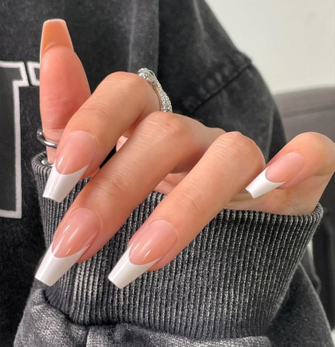 Sleek French- Premium Gel Nails with Application kit (Eid Special)