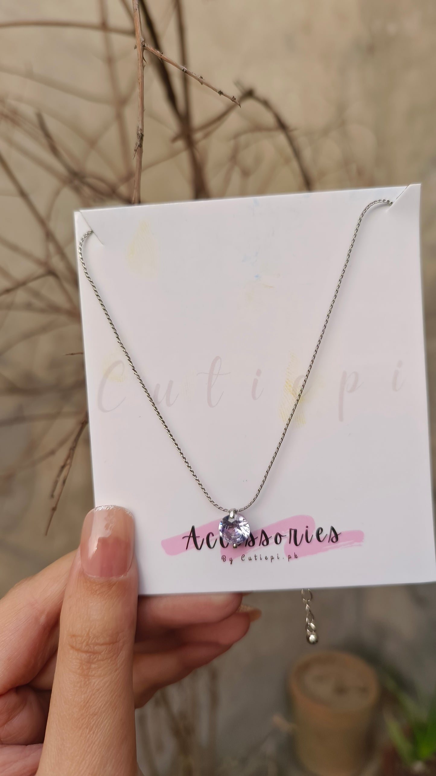 Clearance Deal - 5 random pendents (advance payment only)