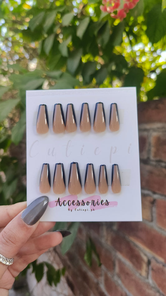 Long Black Press-On Nails with Black Lining - Sleek and Minimalist Design for Women