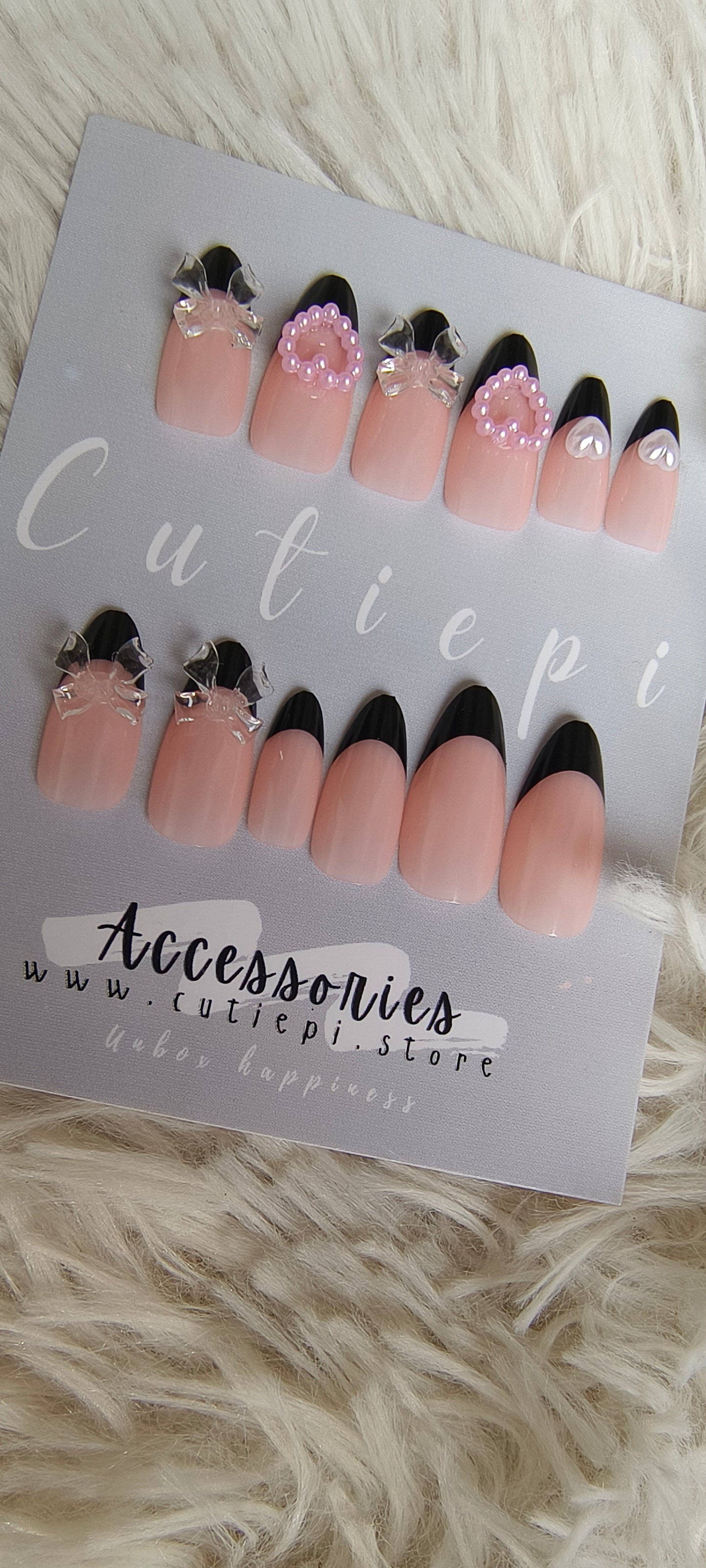 Midnight Elegance – Black French Nails with Heart Pearls (24pcs + Application Kit) ✨🖤💖