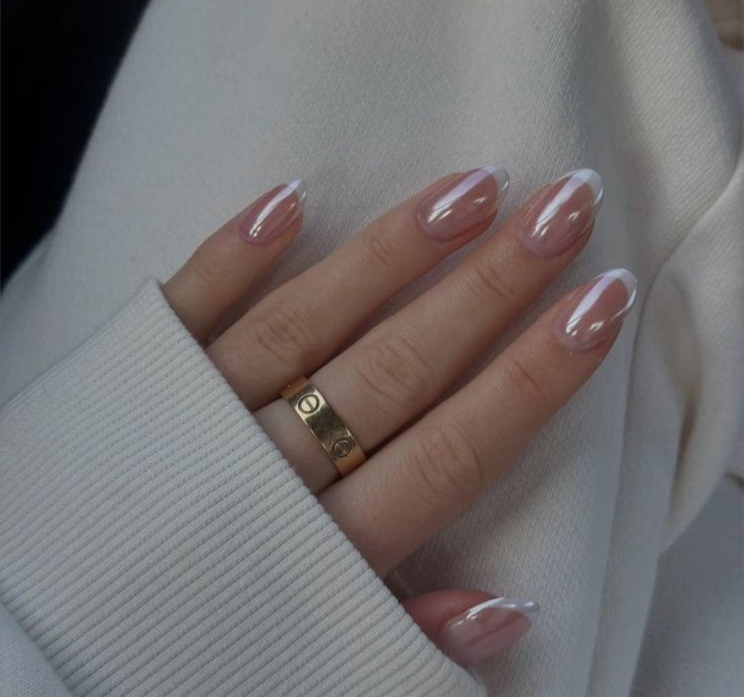 Premium French -15pcs Elegant Nails with Application Kit