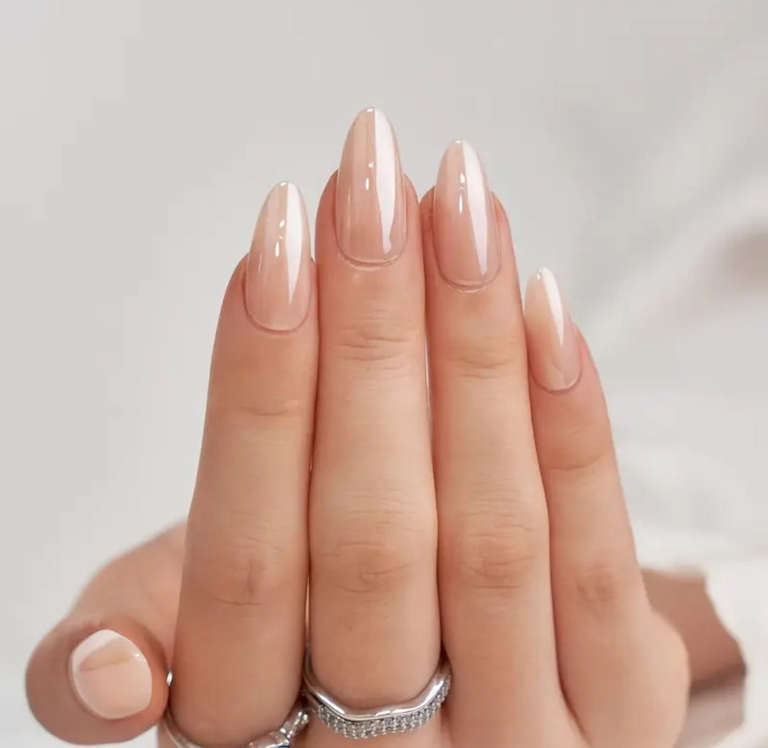 Golden Elegance: Chrome Shine Press-On Nail Set 15pcs With Application kit
