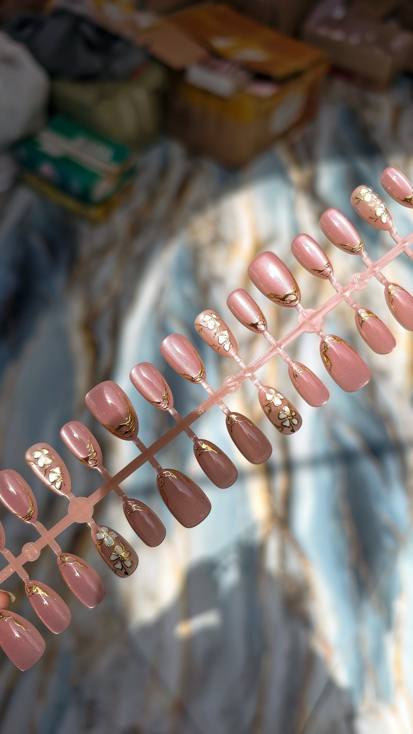 Eternal Glow-Premium Handmade Cat eye nails with Application Kit