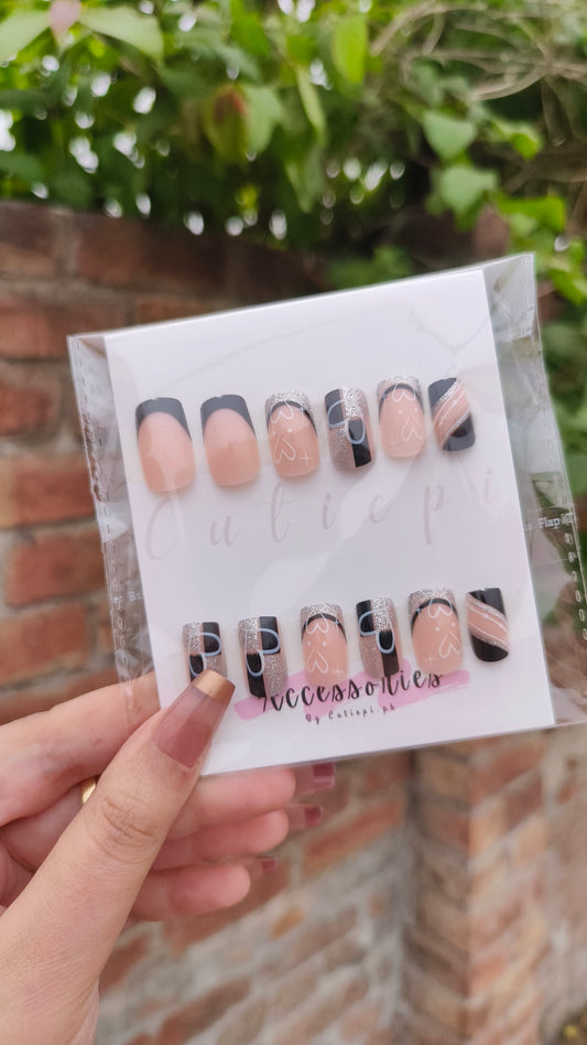 White & Black Glitter Square Nails – 24PCS Set with Application Kit