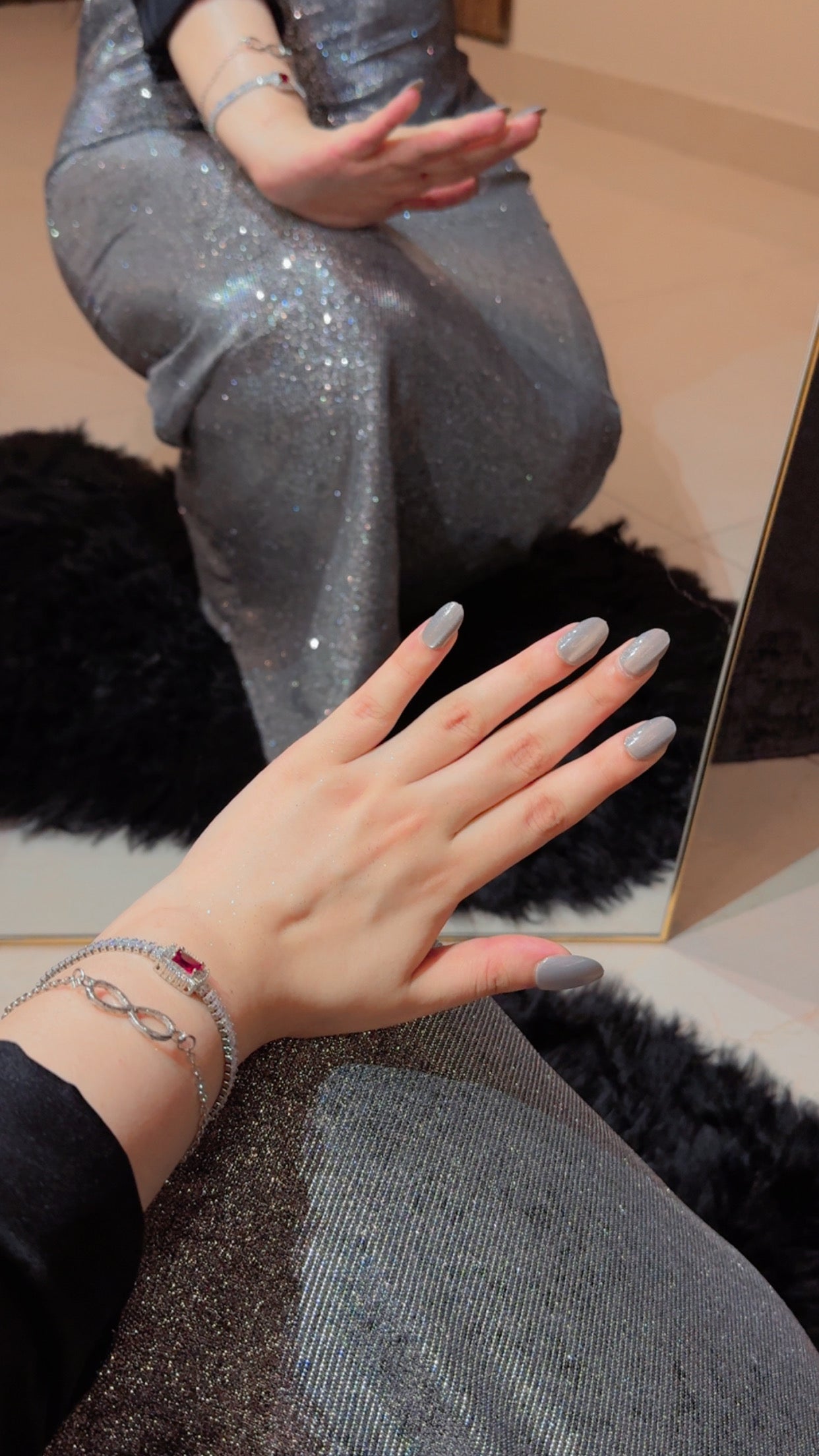 Smoky Grey Cat Eye Nails – 24pcs with application Kit