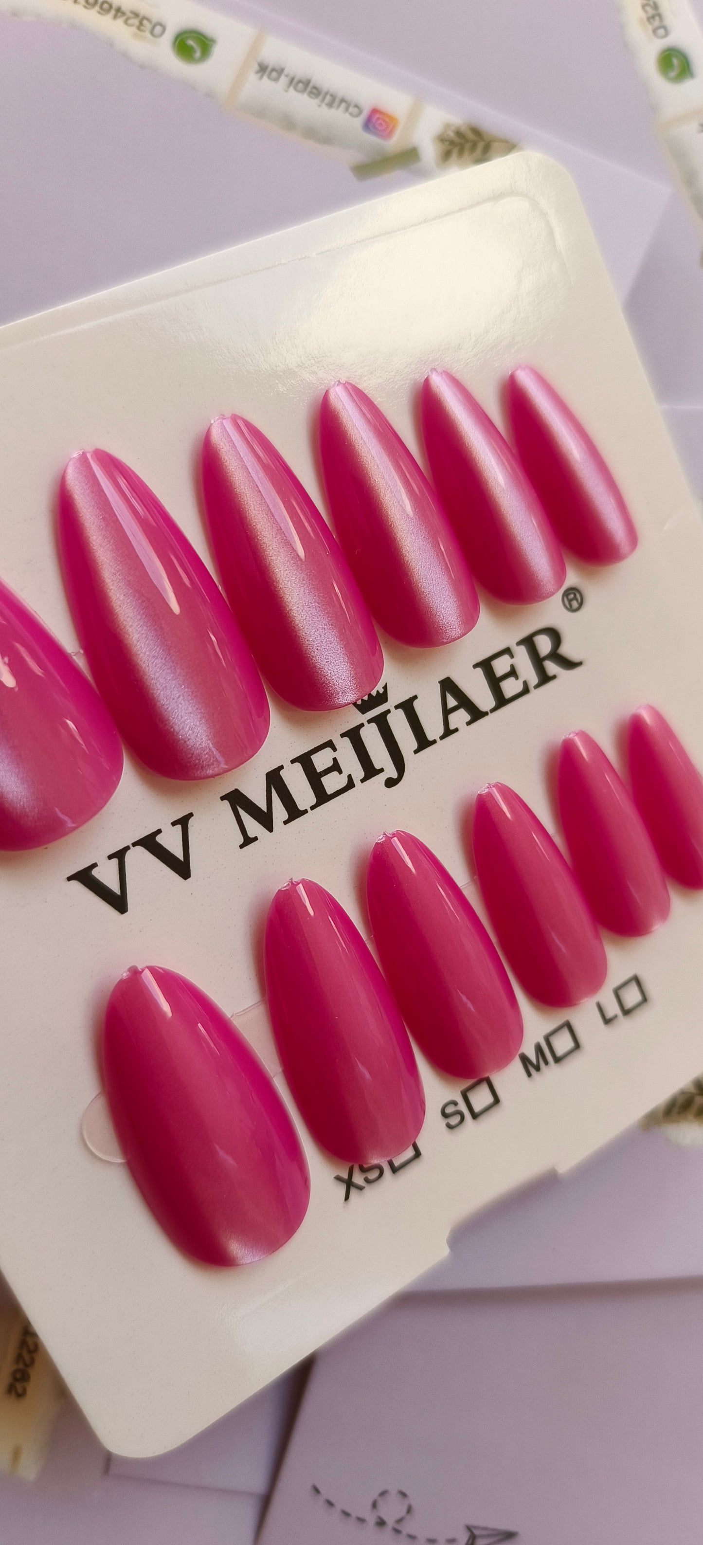 Deep Pink- 12 pcs Cat Eye nails with Application Kit