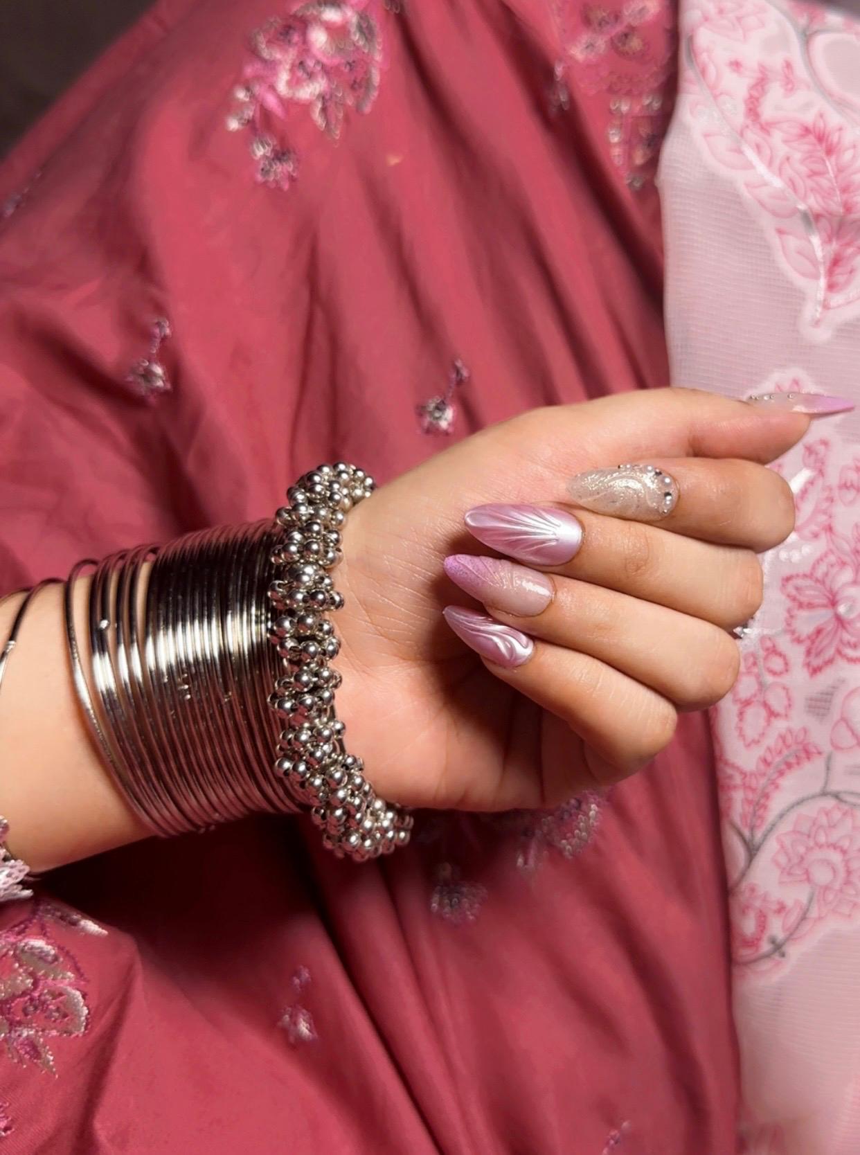 Glitter Pink- 12pcs Handmade Nails with Application Kit (Bridal Edition)