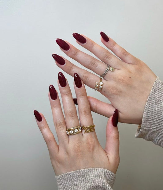 Confident Girl- 20 pcs Cherry Red Nails with Application Kit