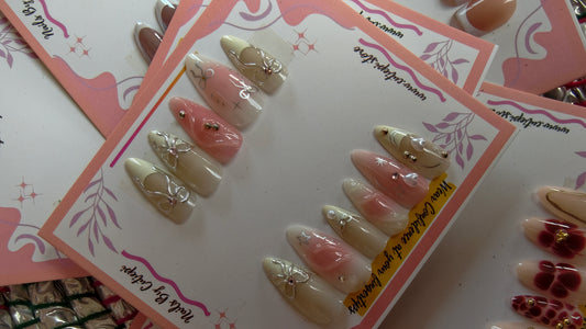 Royal Charm-12pcs Handmade Bow Nails with Application
