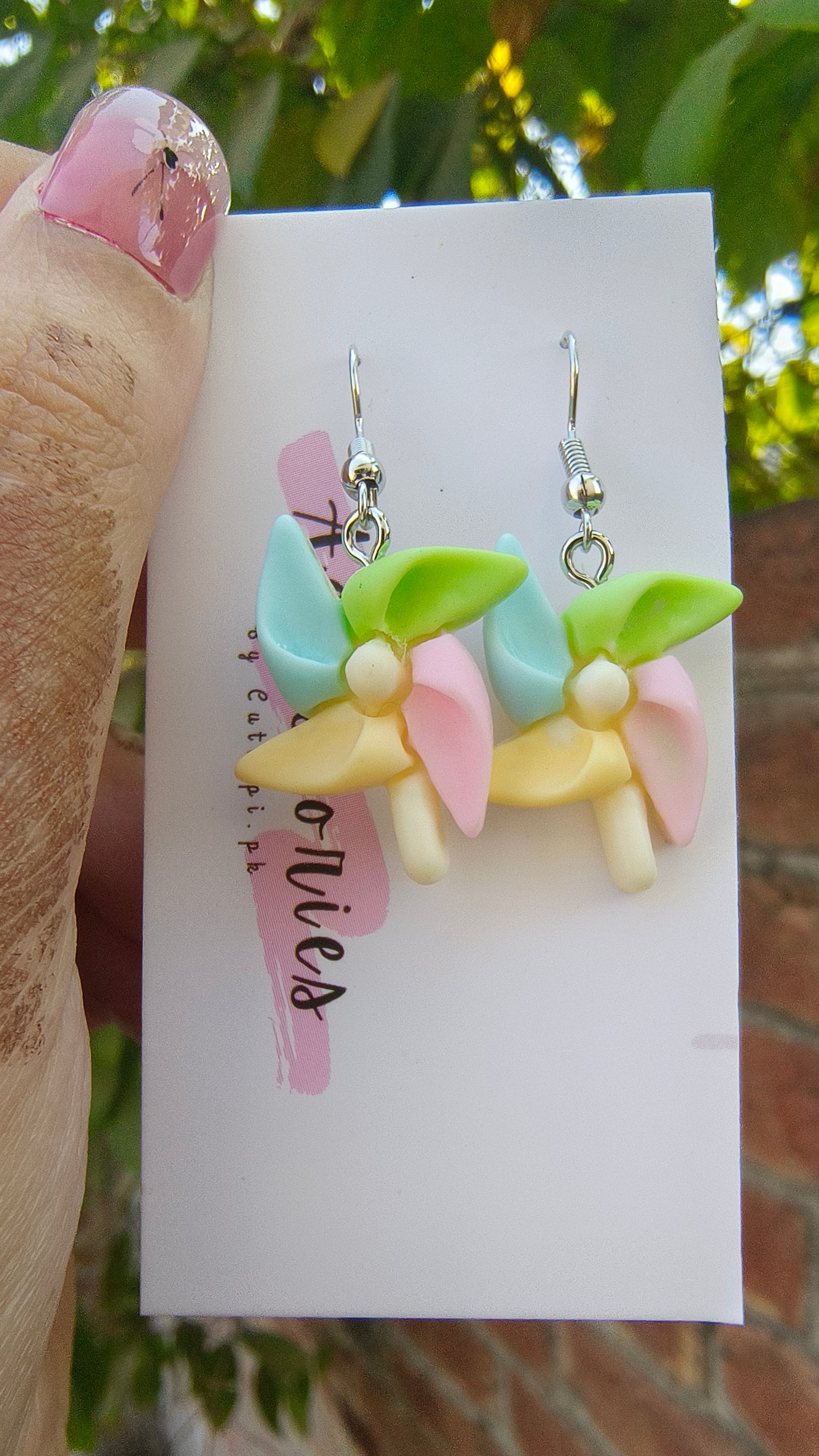 Rainbow Flower Earrings – Vibrant & Playful Design