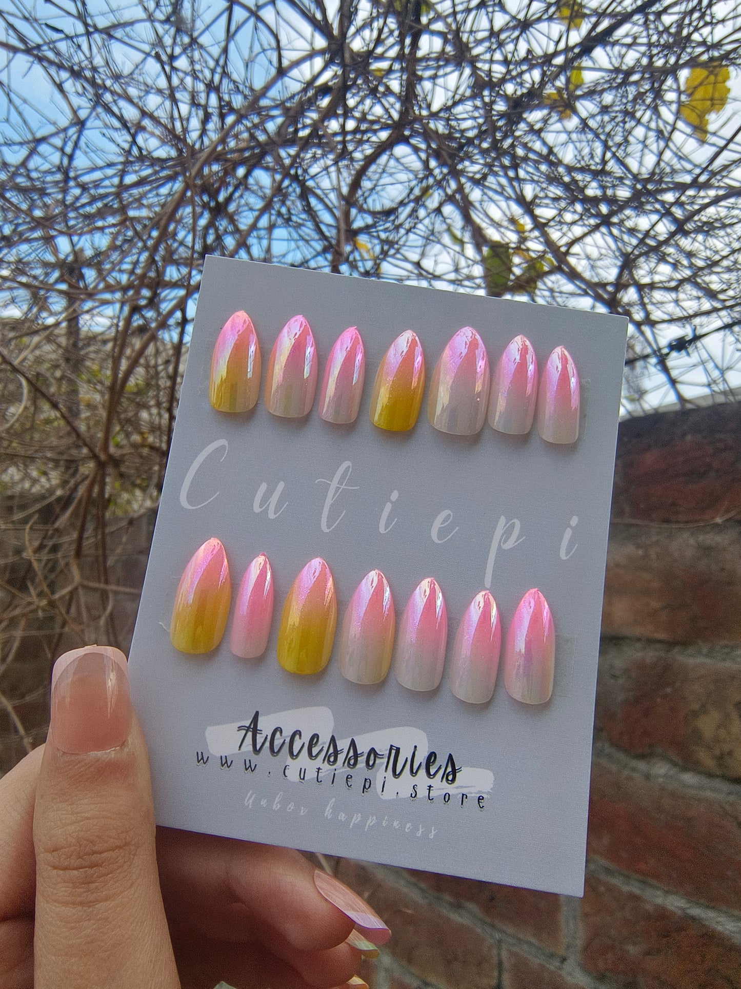 Sunset Glow Gradient Nails – 24pcs with Kit ✨🌅