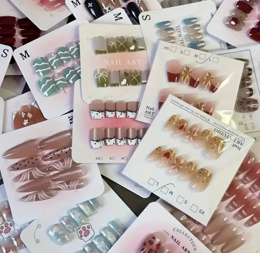 Crazy Nail Deal- Pack of 5 With Application Kit