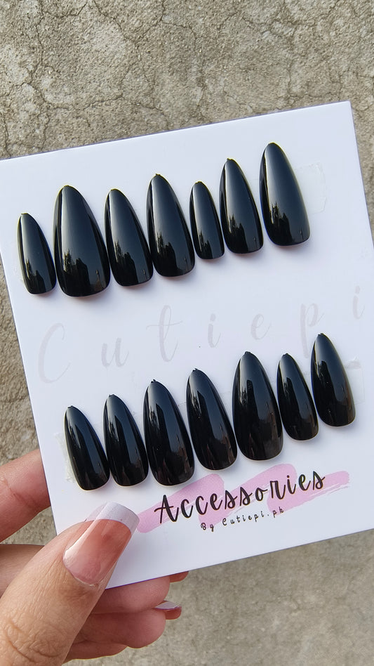 Sleek Glossy Black Nail Set with Application Kit" 24pcs nails